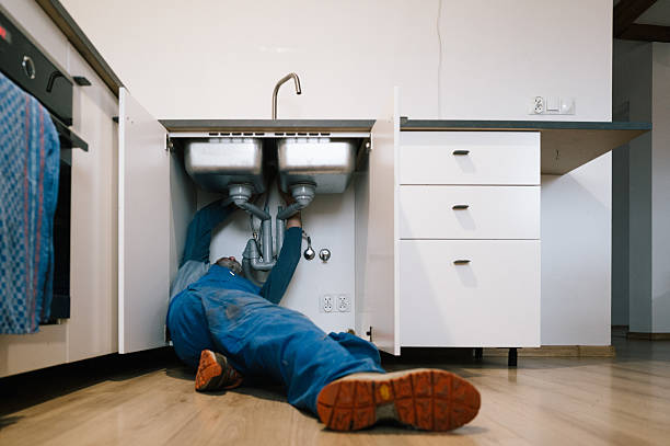 Professional Leak Detection technician working in Patriot, IN